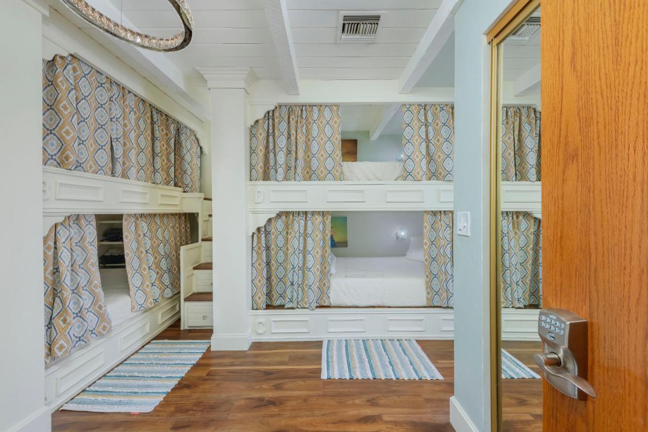 Smart Solution - Individual Private Bed-Pods In Gorgeous Shared Space - Women Only Dorm In Room 5 - Coed House - Full-Sized Mattresses In Individual Pods - With Built-In Private Storage - Gorgeous Shared Room - Affordable Luxury - Sparrow House فينيكس المظهر الخارجي الصورة